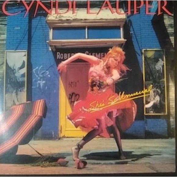 Medium length Lace Gloves/ 1980s - Picture 5 of 6